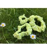 Scrunchies gumička kvietky na bledozelenej, mini