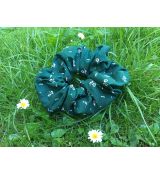 Scrunchies gumička kvietky na zelenej, maxi